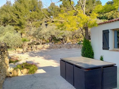 GITE Domaine de l'Arbre de Vie, Gîte à Saint-Chamas