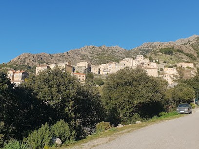 Location Gilbert Massiani, Gîte à Lama