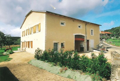 LE MANEGE A GRAINS - Gite De France Et Pension Féline, Gîte à Mont-l'Étroit