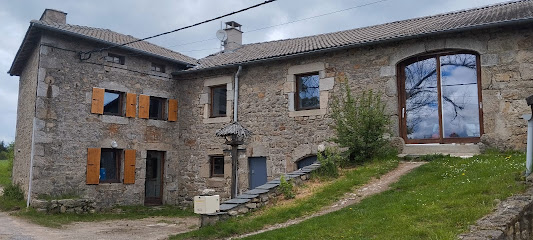 Gîte Le Chant Des Mésanges 8 Personnes 43190 Tence, Gîte à Tence