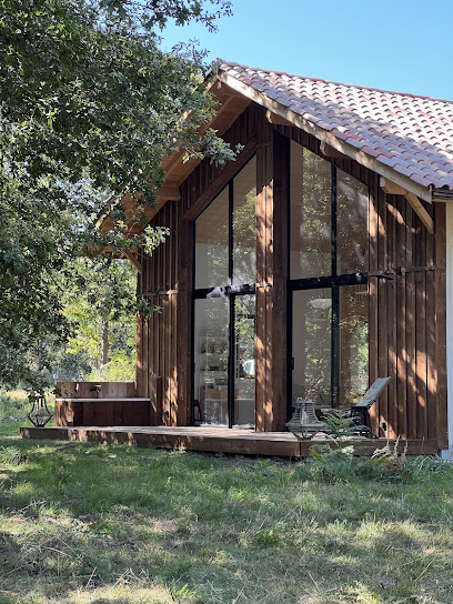 Tui Lakehouse Arjuzanx, Gîte à Morcenx-la-Nouvelle