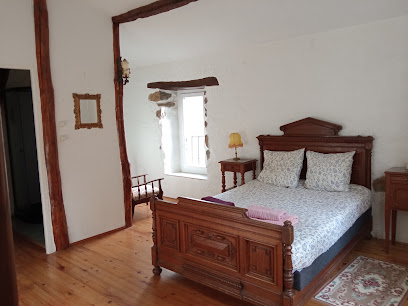 Le Nid - Gîte La Fount, Gîte à Montoulieu