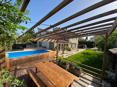 Vacances Ploufff, Gîte à Collias