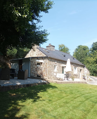 Gite La Pierre Du Bois Kergloff, Gîte à Kergloff