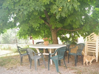 Des Clastres - Gîtes de France, Gîte à Flassan