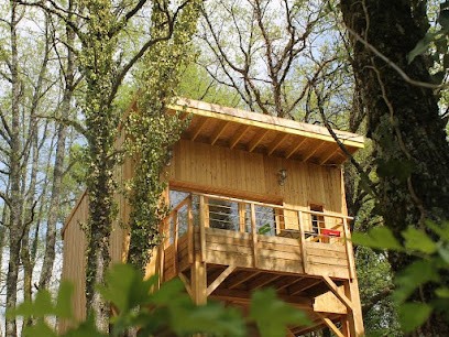 Cabane en correze avec spa privatif, Gîte à Estivals