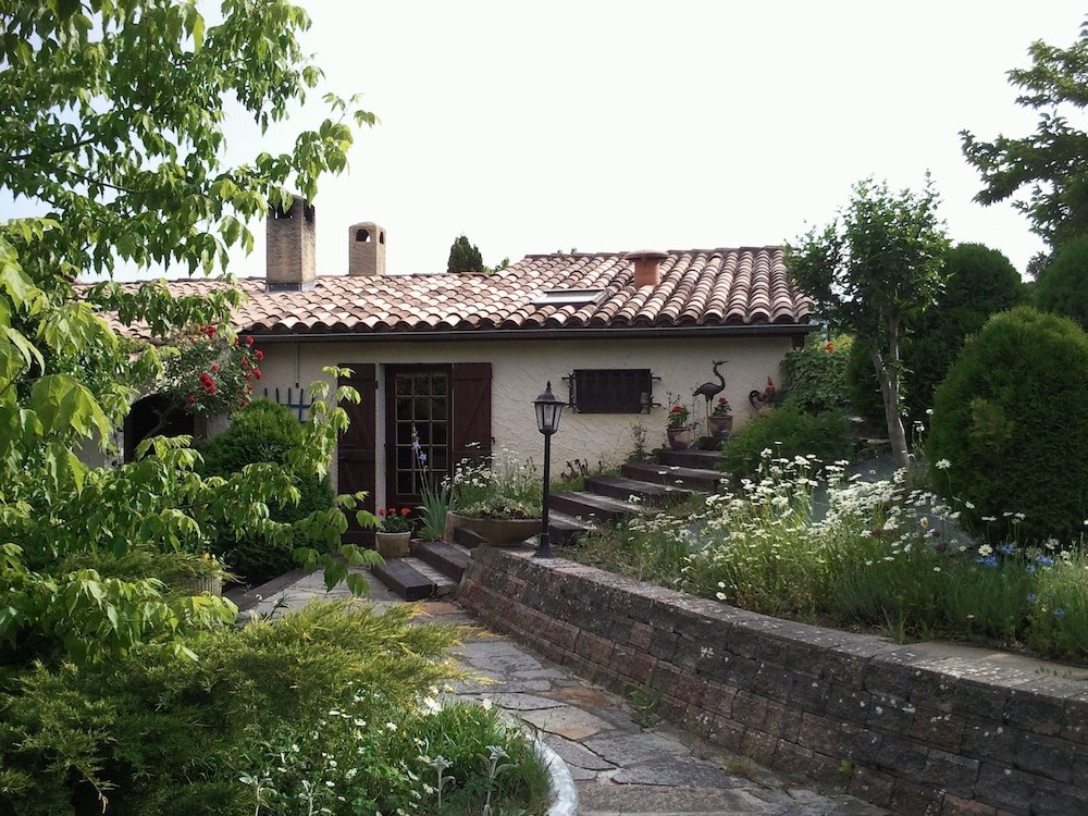 Le Moulin d'Aimée - Germanaz, Gîte à Savournon
