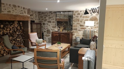 Maison De LA KIFUNETTE, Gîte à Saint-Jacques-des-Blats