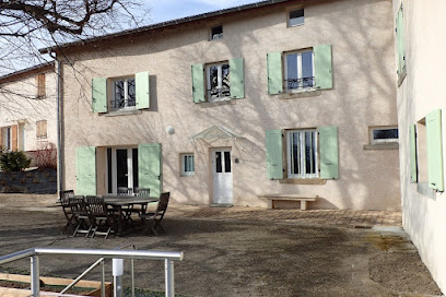 Les Gîtes De Beauregard : Gîte Au Calme En Campagne, Gîte De Groupe, Idéal Randonnées, Proche Via Rhône Et Vienne En Isère Gîte à Pont-Évêque
