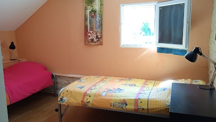 La maison Léonie 4 personnes, Gîte à Montbard