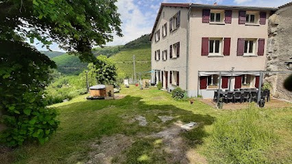 Retour aux Sources - Gîte Chez Ernest 10-14 pers, Gîte à Cronce
