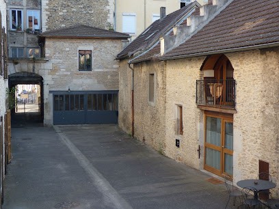 Gîte La cour de Cremieu, Gîte à Crémieu