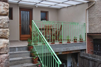 Chez Henri et Martine, Gîte à Buxy