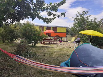 Chez Pommette Et Billy, Gîte à la Hoguette