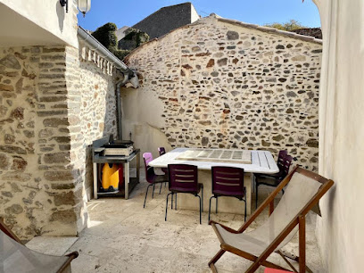 Le Vieux Puits - Gîtes De France, Gîte à Caunes-Minervois