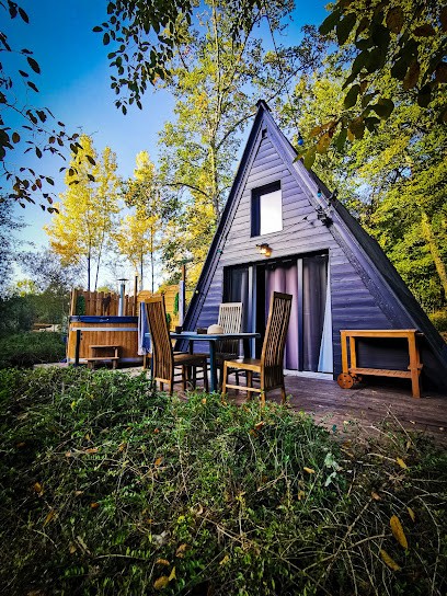 Ô Clos d'Allas, gîtes, cabane insolite, étang de pêche, Sarlat, Gîte à Saint-André-d'Allas