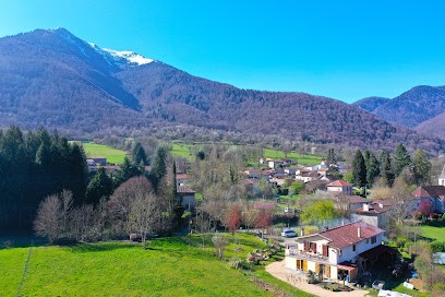 giteaquacagire, Gîte à Juzet-d'Izaut