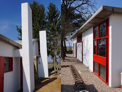 Maison Le corbusier: location gîte de groupe - maison de charme (Lorraine, Sarre, Luxembourg), Gîte à Doncourt-lès-Conflans
