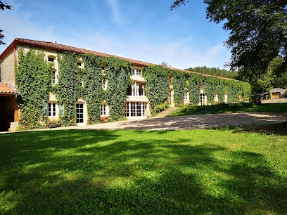 Maison De Coumanis -Gite, Gîte à Montjoie-en-Couserans