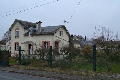 CHEZ MADELEINE (Gîte) - Maison Chaleureuse A Centre-ville à Conches, Gîte à Conches-en-Ouche