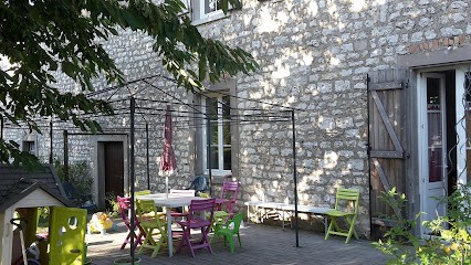 GÎTE DE L' ÉTABLE Meuse 14 (+2 à 4 P : N/C) personnes, Gîte à Èvres