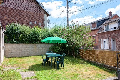 Maison de village Salency, Gîte à Salency