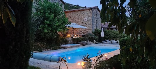 Le Mas L'Essenchaou, Gîtes Chez Laurence & Cyrille, Gîte à Juvinas