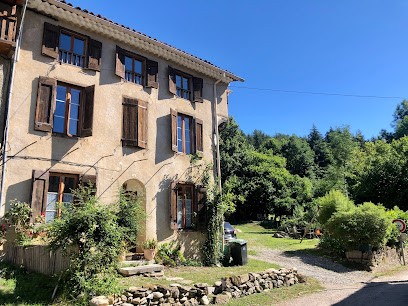 Sous Le Figuier, Gîte à Fougax-et-Barrineuf