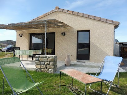 GITE AMOUR D'ARDECHE, Gîte à Saint-Sernin