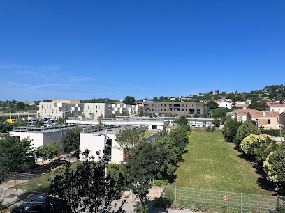 Location Meublée Manosque Lycée International / Hôpital / ITER / Cadarache, Gîte à Manosque