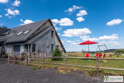 Gite "Gentiane Et Jonquille Du Bouyssou - Gîtes De France, Gîte à Laguiole