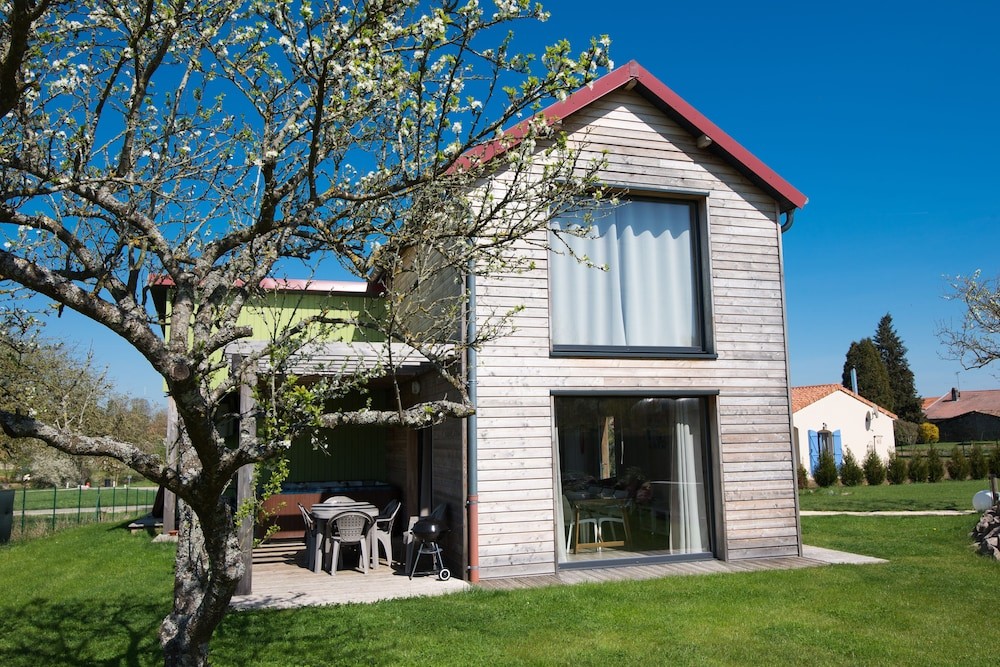 Unusual Holiday Madine France, Gîte à Nonsard-Lamarche