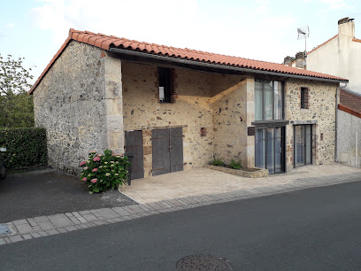 Le Logis Du Prieuré, Gîte à Sèvremont