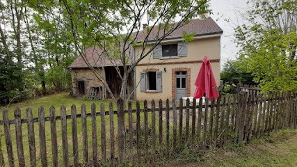 La petite maison des Combes, Gîte à Lourdoueix-Saint-Pierre