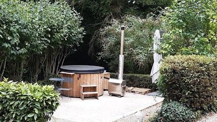 La Fabrik' En Baie Gîte 15 Personnes, Gîte à Bray-lès-Mareuil