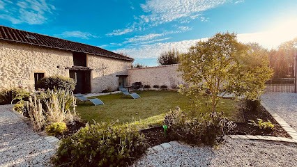 Le Clos de L'Erbétie, Gîte à Champcevinel