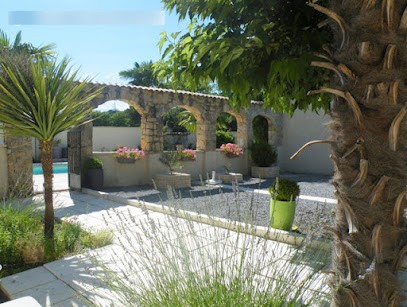 Le Mas de la Roseraie, Gîte à Rosières