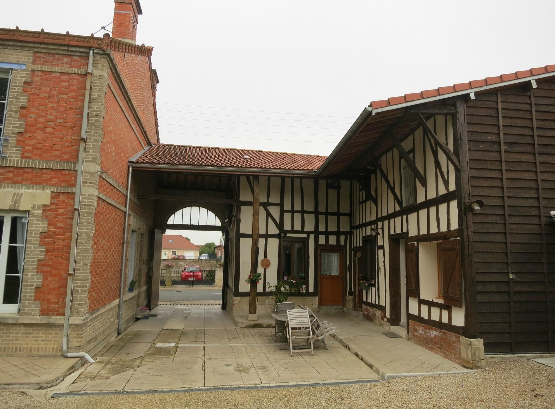 Gite La Pinsonnière, Gîte à Heiltz-le-Hutier