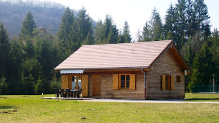 Les Lodges Du Martinet, Gîte à Ney