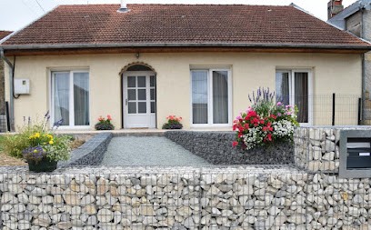 Gîte Le Lavoir Fleuri, Gîte à Venisey