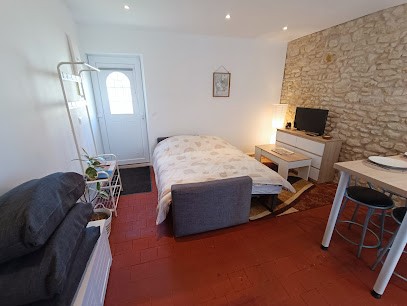 La P'tite Maison De Nouans, Gîte à Nouans-les-Fontaines