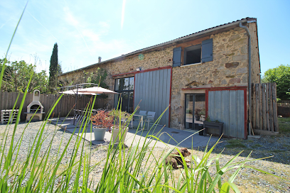 Gîte Unalhome, Gîte à Bussière-Galant