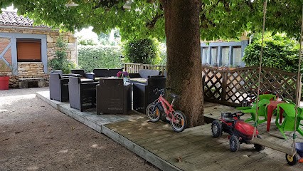 FERME LA ROSERAIE, Gîte à Duravel
