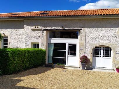 Les Gites du Vigneron, Gîte à Saint-Seurin-de-Palenne