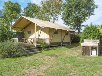 La Brairie Terre D'étoiles - Gîte & Tentes Safari, Gîte à Loge-Fougereuse
