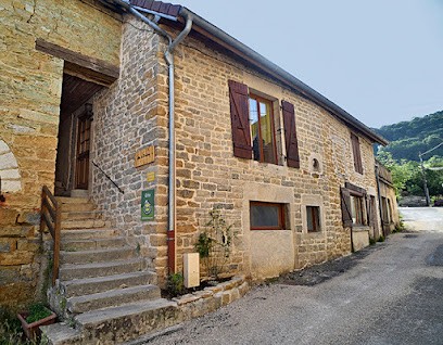 Gite Le Douglas, Vignoble Et Reculées Du Jura, Gîte à Lavigny