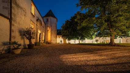 Château De Feusse, Gîte à Saint-Just-Luzac