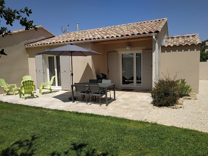 Les Lauzes de Saint Michel, Gîte à Entrechaux