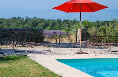 Domaine des Claparèdes, Gîte à Saignon