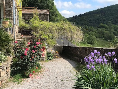 Les Jardins De Lumière, Gîte à Brusque